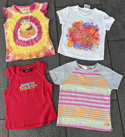 4 T-Shirts Gr. 98-104