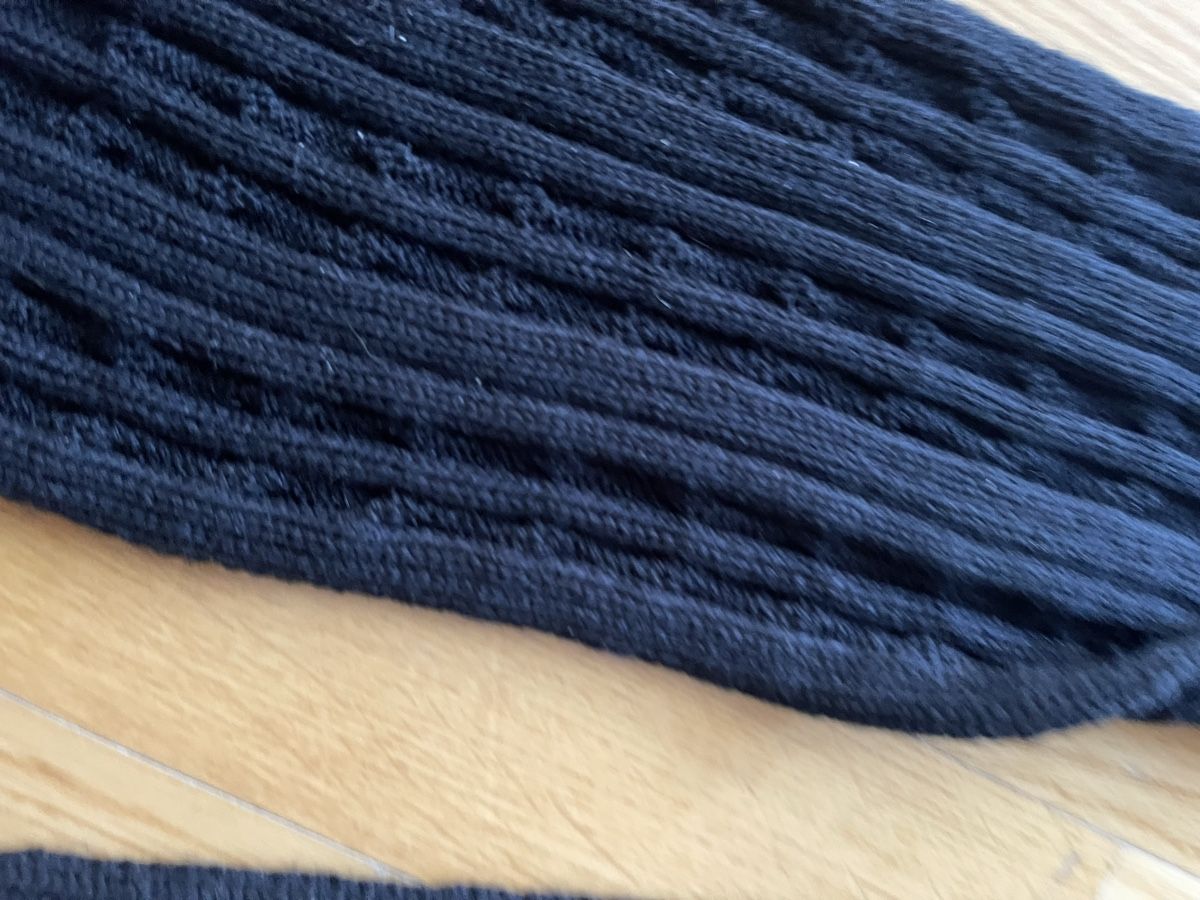 Foulard & Sciarpe: Schal Schicker Winter Schal, schwarz, mit Pelzbommel – Usato da Rüschlikon venduto da Lajniii 7