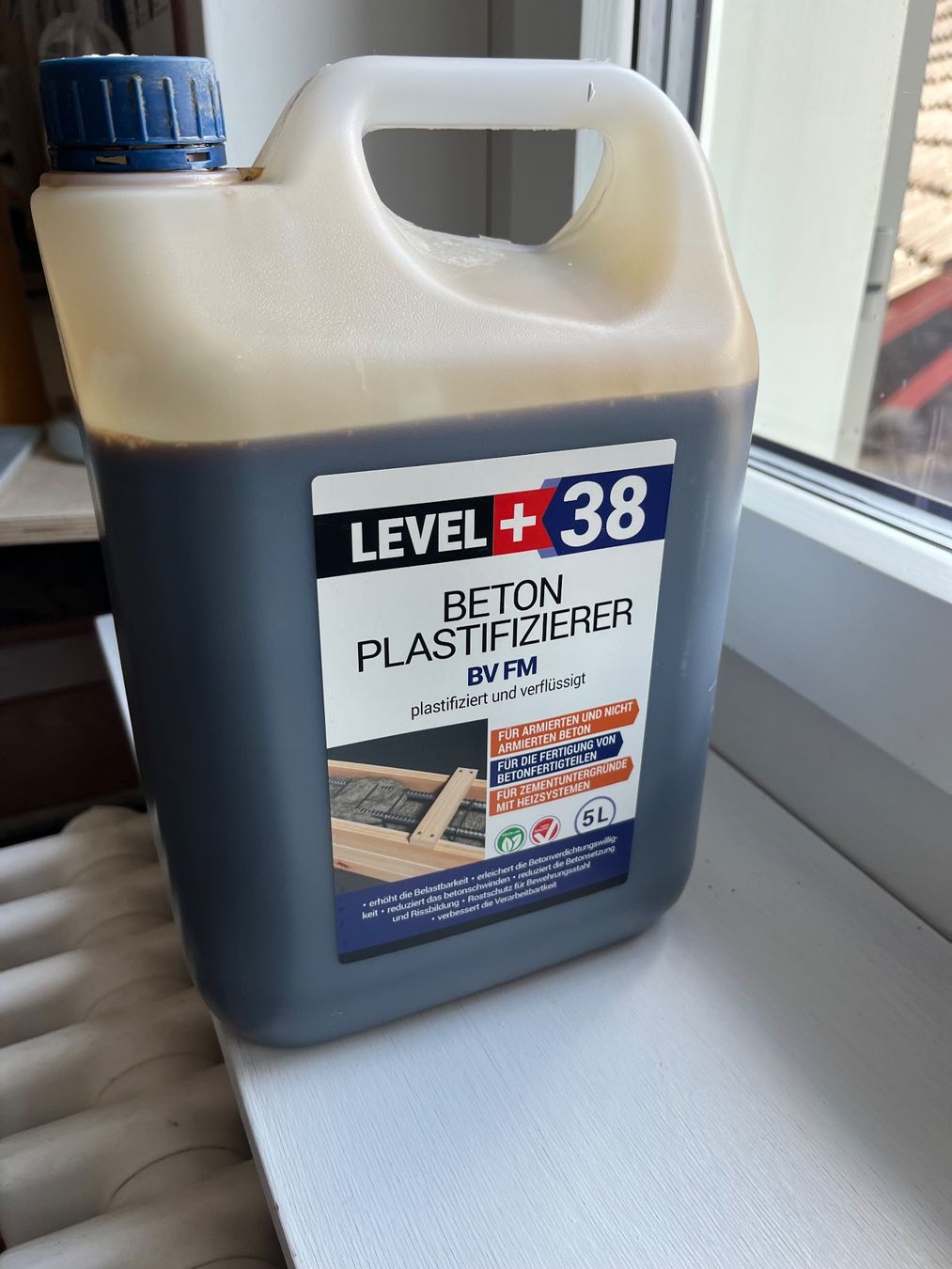 Macchine laminatrici: Betonplastifizierer – Usato da Rifferswil venduto da tamina1