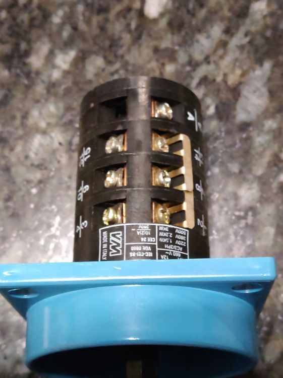 VM Schalter IEC-CEI-BS VDE 0660 | Kaufen auf Ricardo