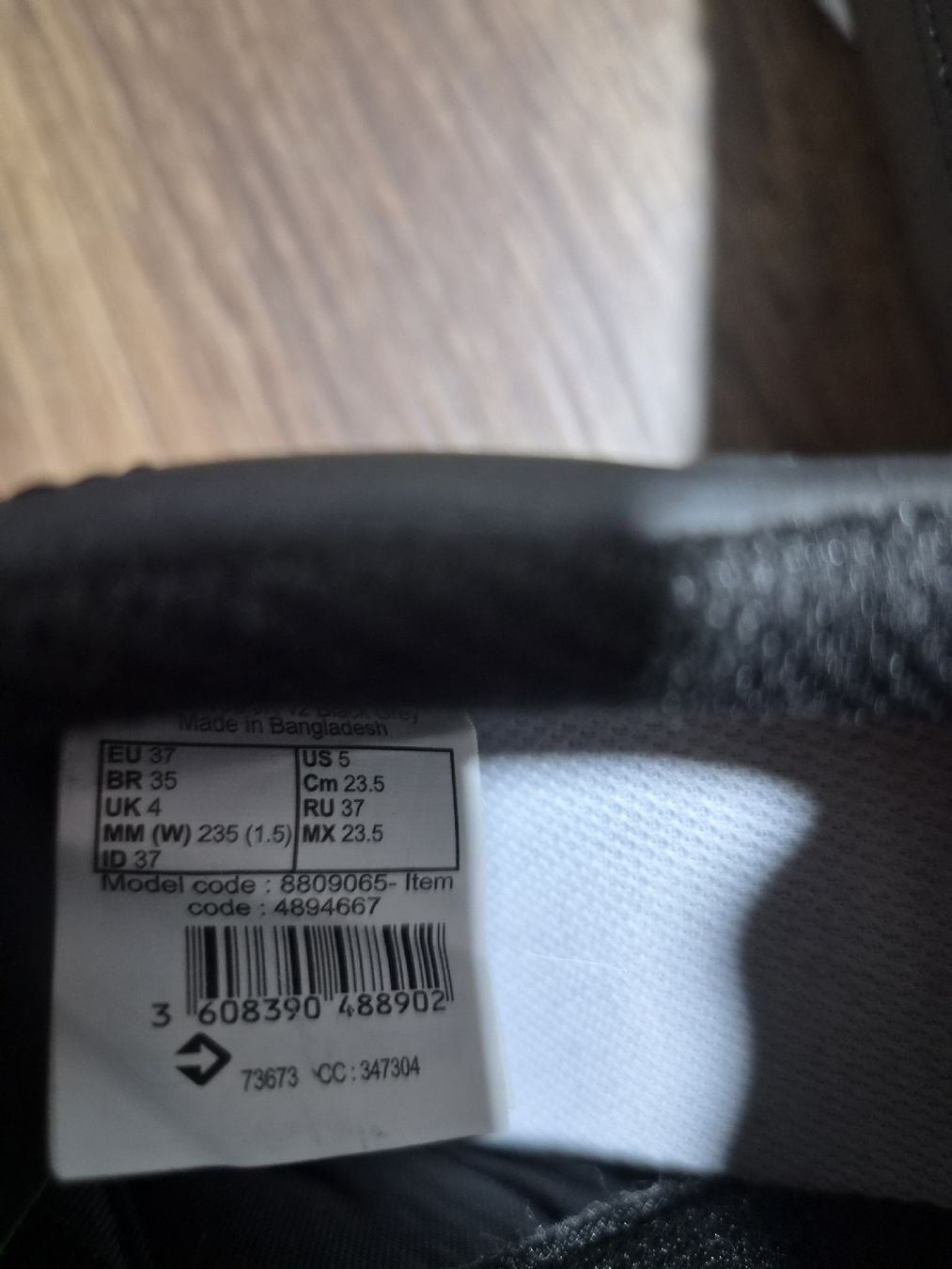 Decathlon Schuhe für Jungen: Schuhe Decathlon Grösse 37 – Gebraucht aus Altishofen von tammy05 3