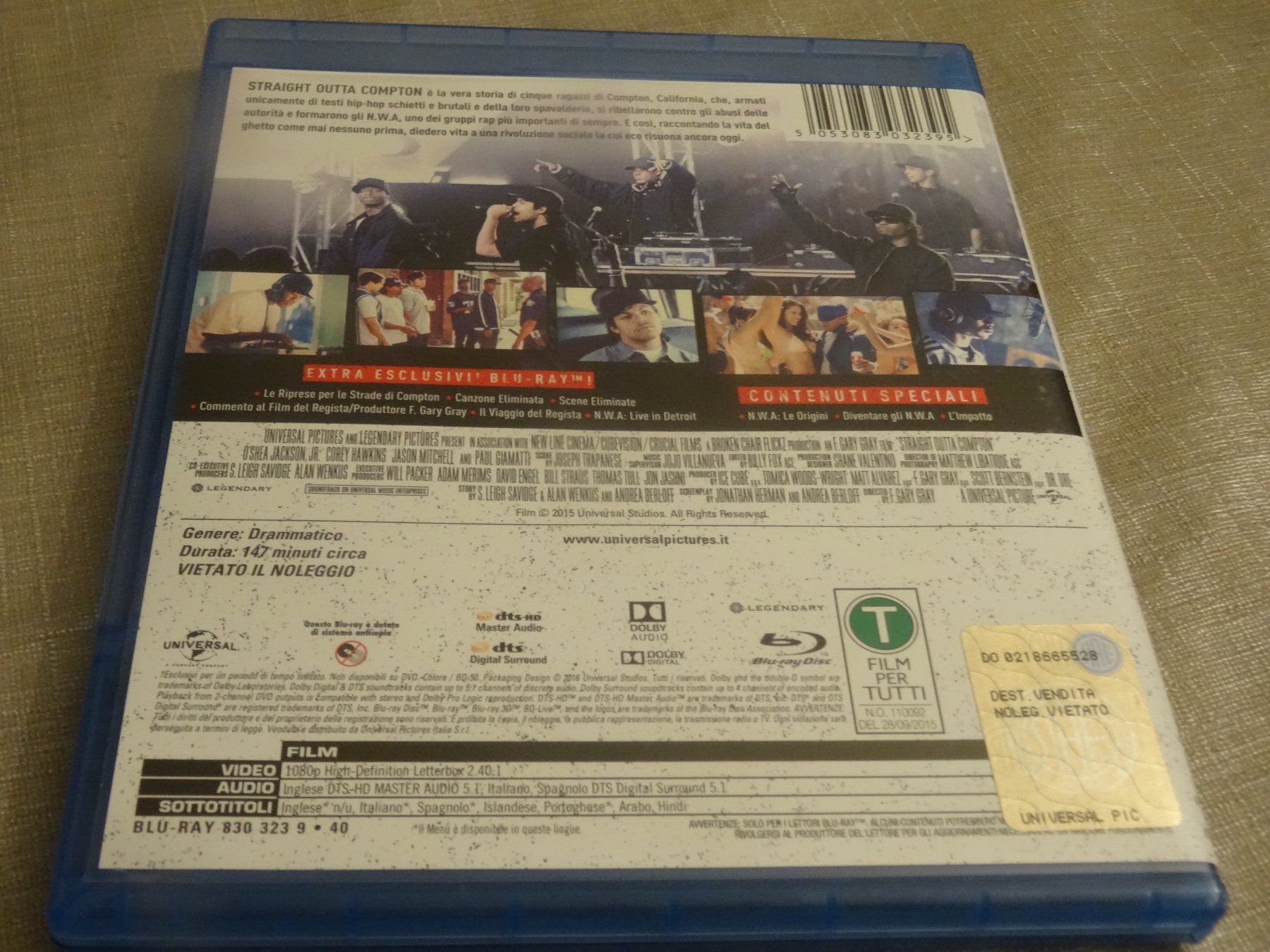Tutti i DVDs: Straight Outta Compton - Blu-ray  ENGLISCH ITALIENISCH – Usato da Olten venduto da Disc-Verkauf 2