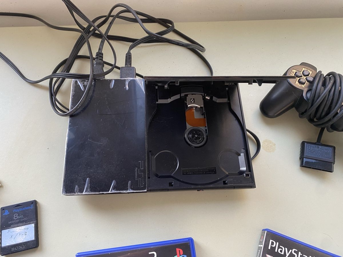 Sony Konsolen: PS 2 Slim Paket – Gebraucht aus Zürich von LilySchlatter 2
