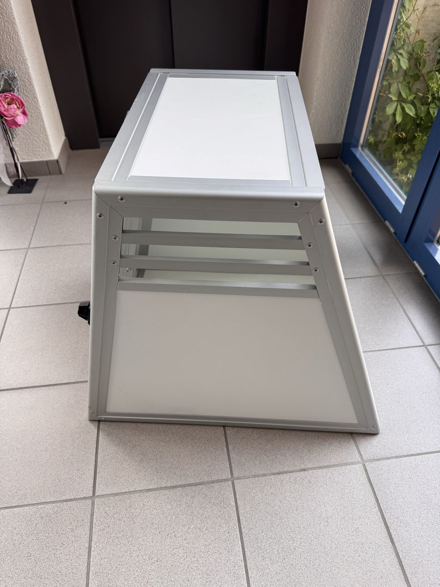 Cages, transport & sécurité: Super schöne Hundebox – D'occasion à Steffisburg par Rog007 9