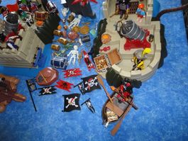 PLAYMOBIL 2 X PIRATENINSEL VIELE FIGUREN-VIEL ZUBEHÖR