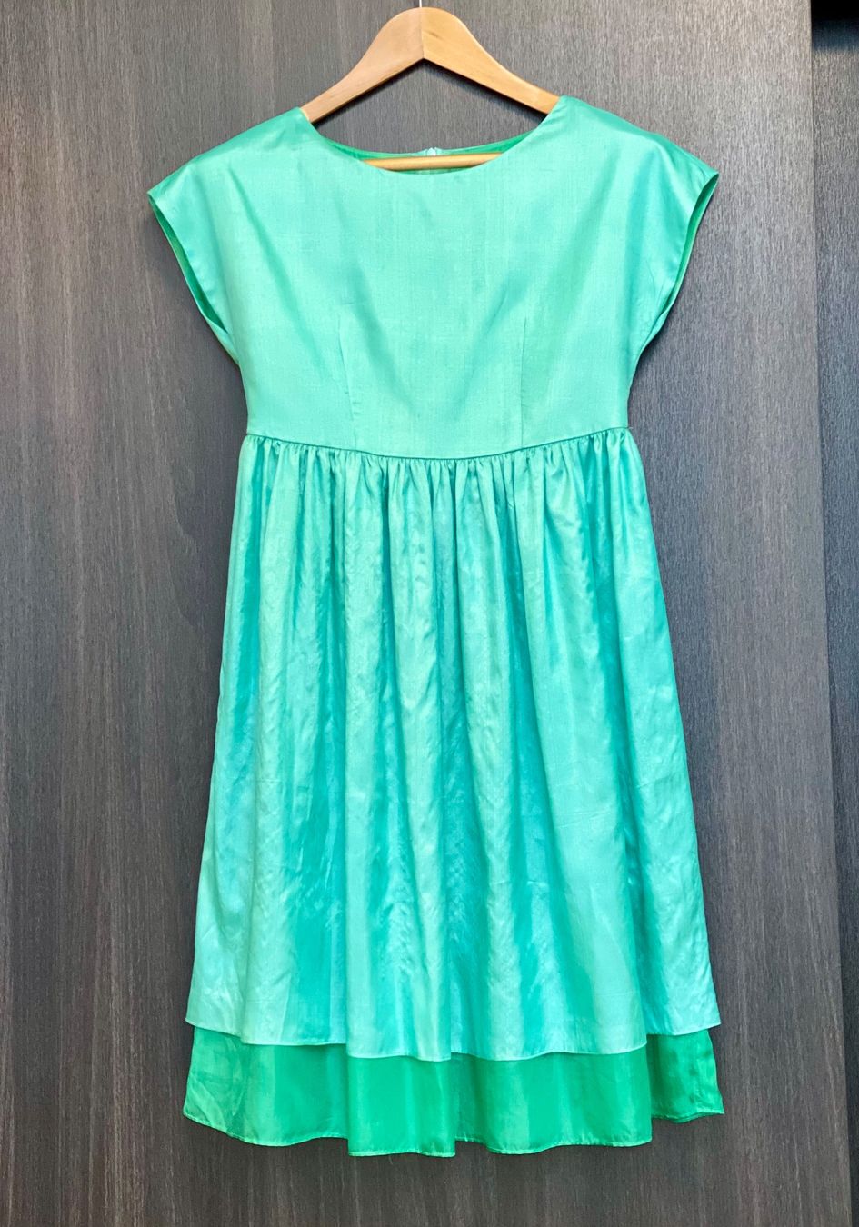 Vestiti: Seidenkleid (massgeschneidert) – Usato da Zug venduto da MOrg01 2