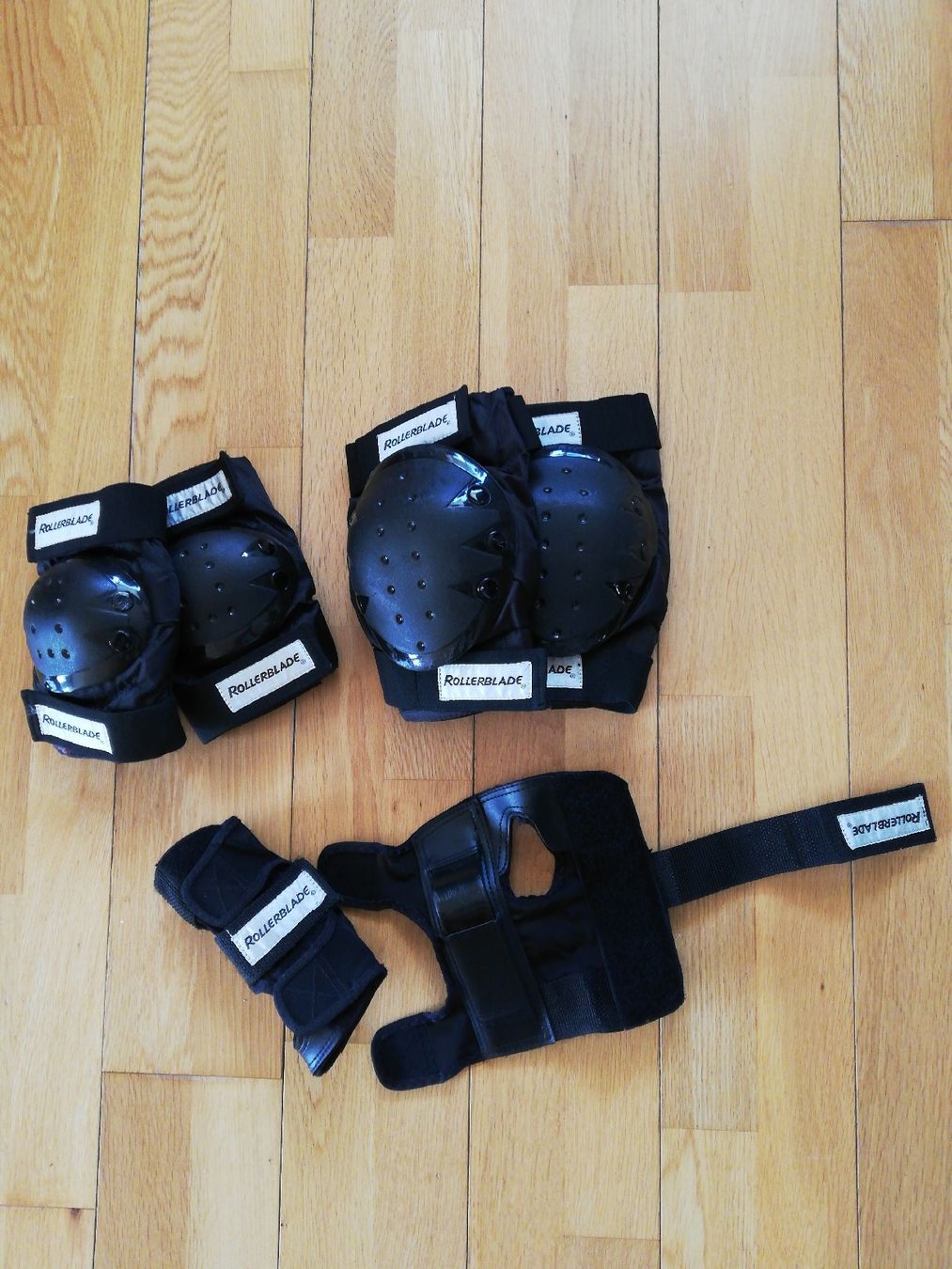 Protections: ROLLERBLADE Schoner Set – D'occasion à Luzern par M11K
