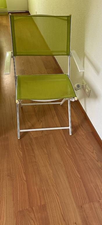 Stühle: 2 Klappstühle  – Gebraucht aus Stans von Fourcats