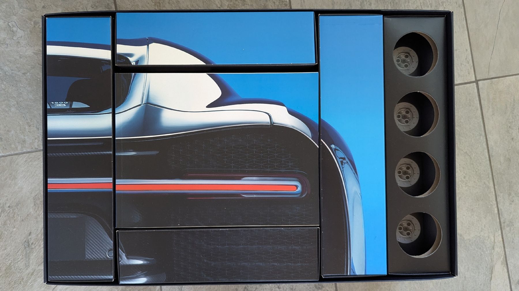 Lego Baukästen: Lego - Bugatti Chiron – Neu (gemäss Beschreibung) aus Lyss von 3250er 9