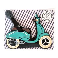 1 Vespa als Koffer Anhänger 11.5 x 8.5 cm