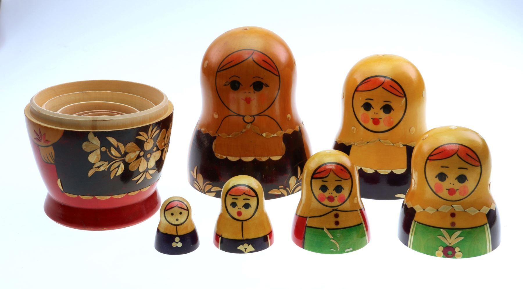 Statuette: 6 teilige Babuschka (0097) – Usato da Schmitten FR venduto da fliessigs_Biendli 2