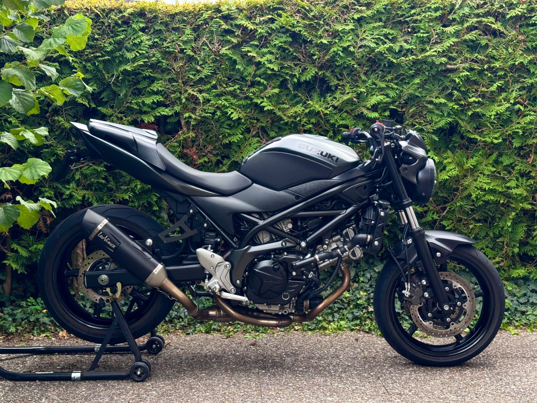 Suzuki Strada: Suzuki SV650 35 kW – Usato da Wädenswil venduto da qui_rm56