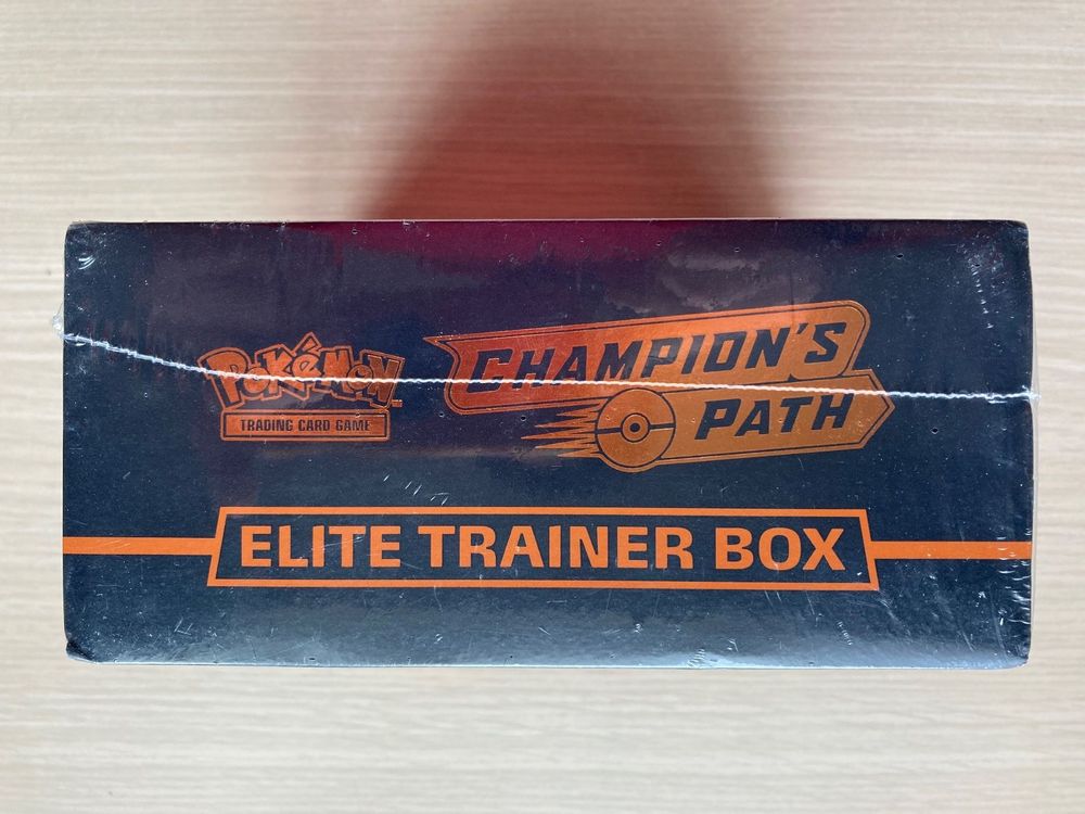 Pokemon - Champion's Path Elite Trainer Box ETB ENG | Kaufen auf Ricardo