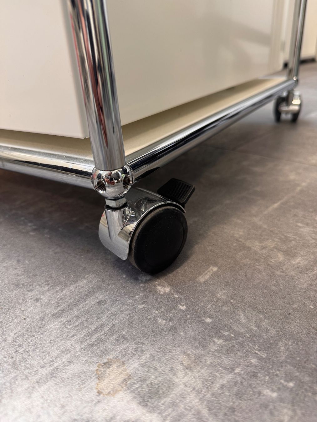 USM Regale: USM HALLER KORPUS – Gebraucht aus Emmen von Edi13 2