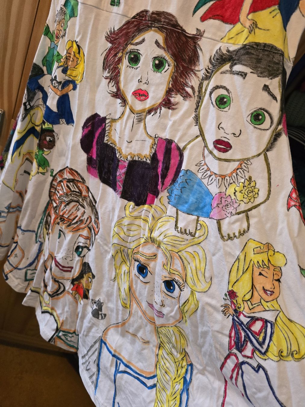 Kleider: Sommer Kleid mit Disney Figuren, Grösse M, Secondhand! – Gebraucht aus Wald zh von LilysZauberwelt 9