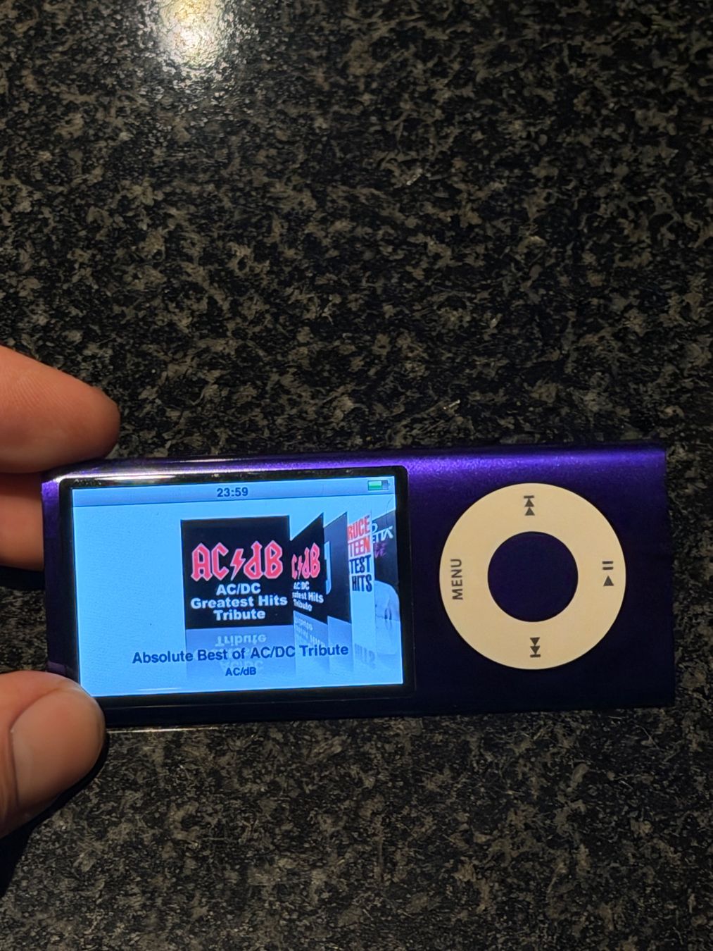 Apple Lecteur media portable: iPod nano 5 8gb – Neuf (Voir description) à Lausanne par Planet_Faisceaux 3