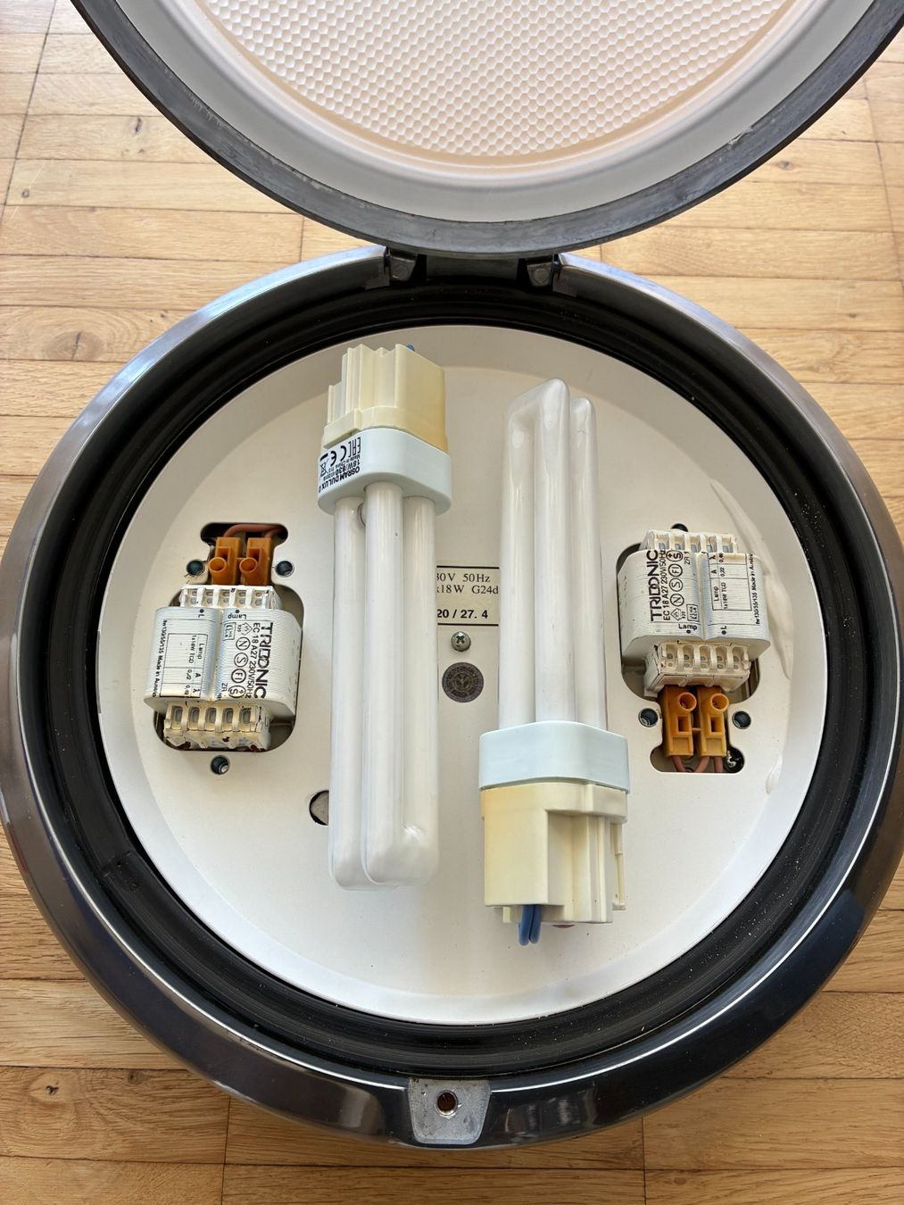 Luceplan Lampade: Wand/Deckenleuchte Metropoli 27 von Luceplan – Usato da Thalwil venduto da CH-Two 5