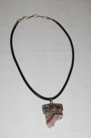 Catenine: Originelle Kette mit Achatanhänger – Usato da Dübendorf venduto da alracfo