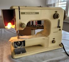 Bernina Record 530-1 - Nähmaschine mit Zubehör und Koffer