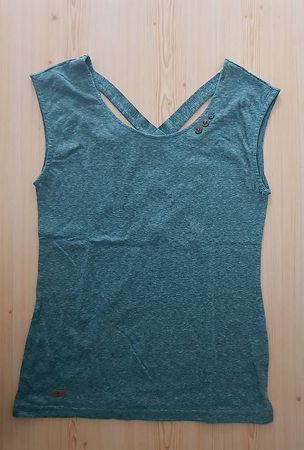 Top v. Ragwear