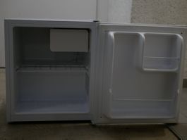 Petit frigo FUST jamais utilisé