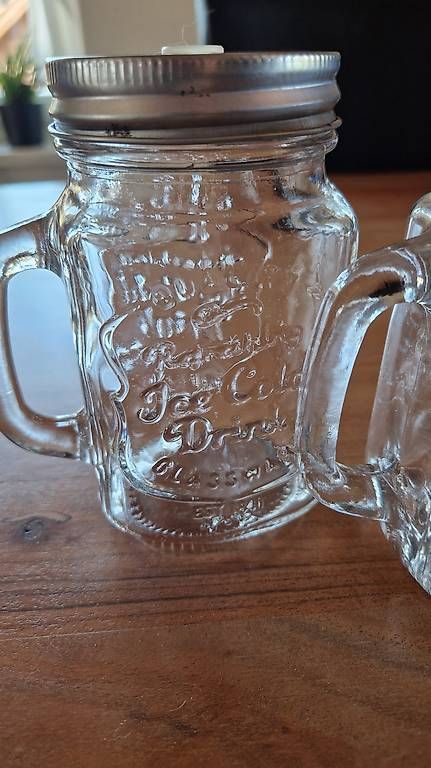 Bicchieri: 3 Gläser mit Deckel – Usato da Seewen SO venduto da Perle8 2