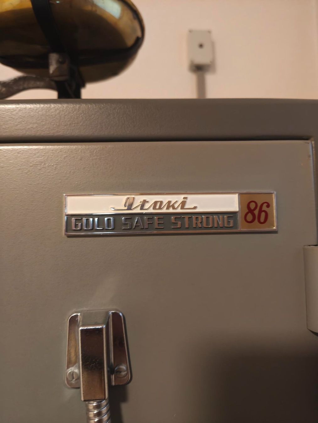 Casseforti: Tresor - Itoki Gold Safe Strong 86 – Usato da Rickenbach LU venduto da imagine6221 1