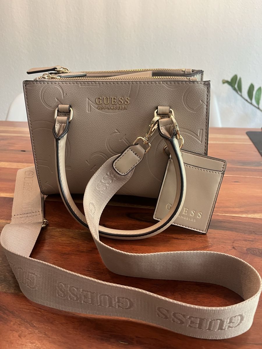 Guess Borse da donna: Guess Tasche Taupe – Nuovo (secondo la descrizione) da Luzern venduto da blackrose_101983