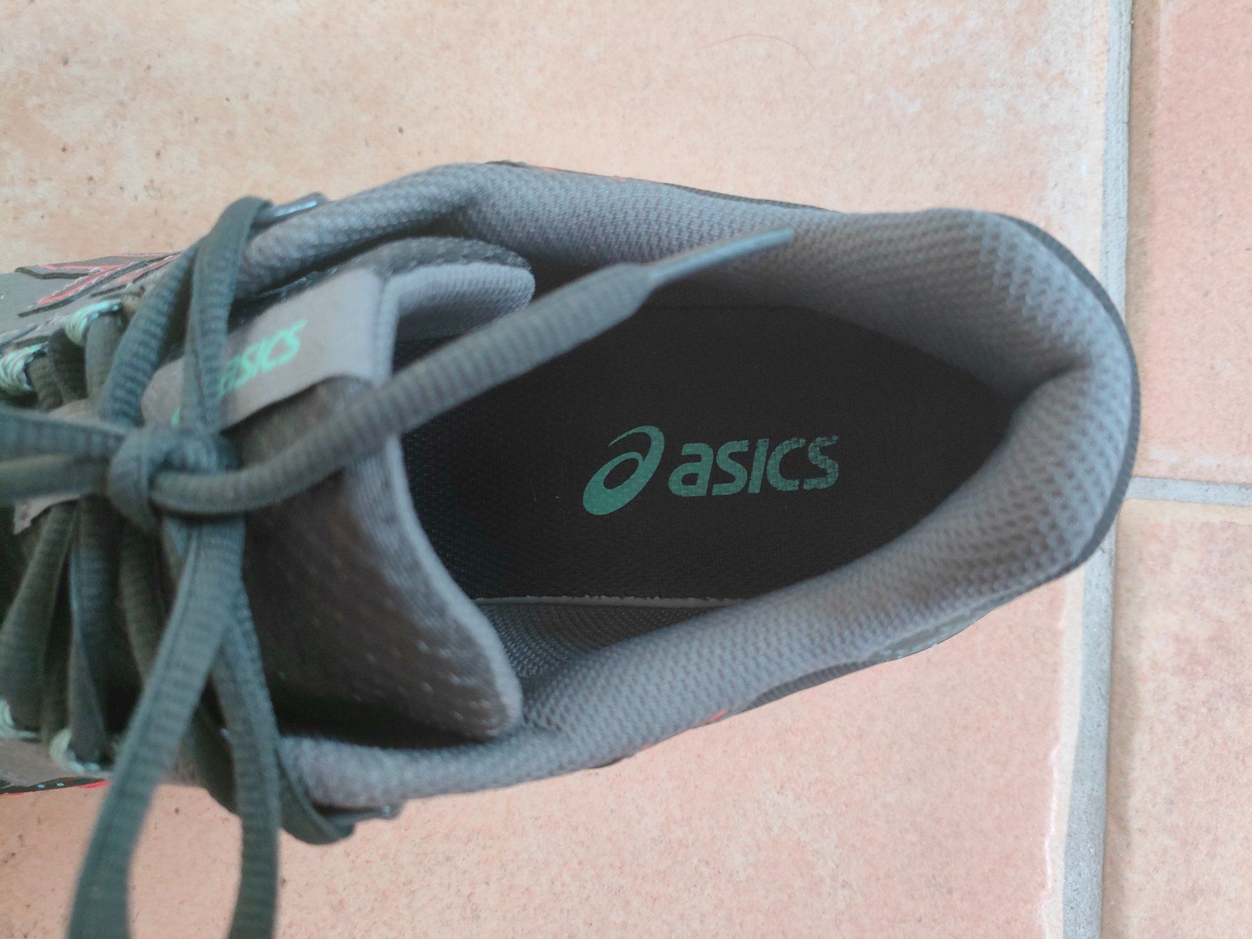 Asics Scarpe da uomo: Asics Citrek Grösse 44 – Usato da Bonstetten venduto da Lazerguyi 2