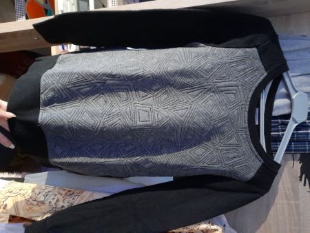 Sweatshirt grau schwarz grösse XS casualwear Pulli