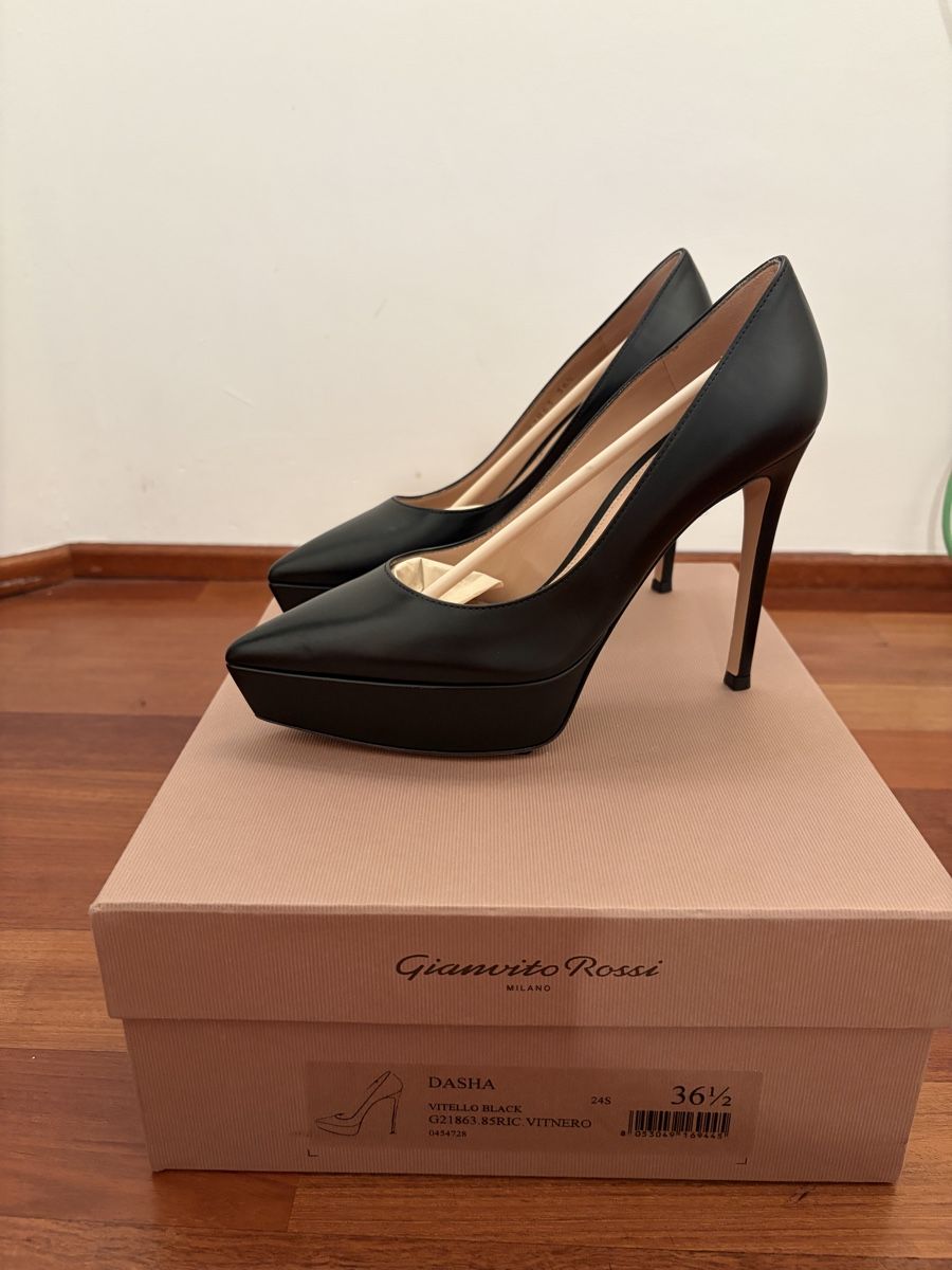 Scarpe da donna: Décolleté Gianvito Rossi black leather  – Nuovo (secondo la descrizione) da EINIGEN venduto da AV_WATCH 1
