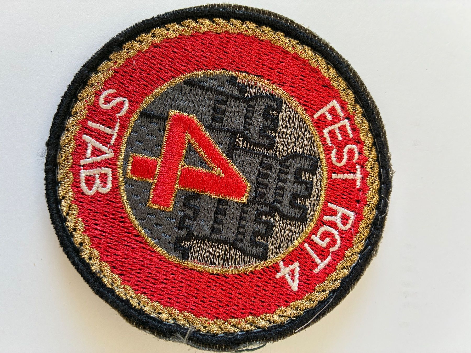 Armée suisse Plaquettes & Badges: Klett Stab Fest Rgt 4 – D'occasion à Oberiberg par reimet