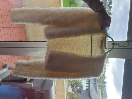 Fluffiger Bolero der Grösse S mit Schal