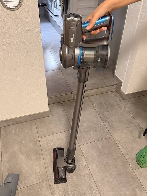 Aspirapolveri & Accessori: Aspirapolvere senza filo – Usato da Bellinzona venduto da dap_9pkp 2