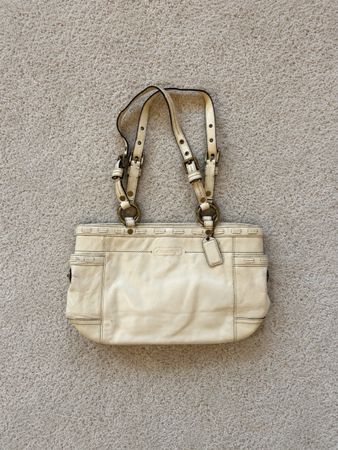 cute vintage coach bag white 