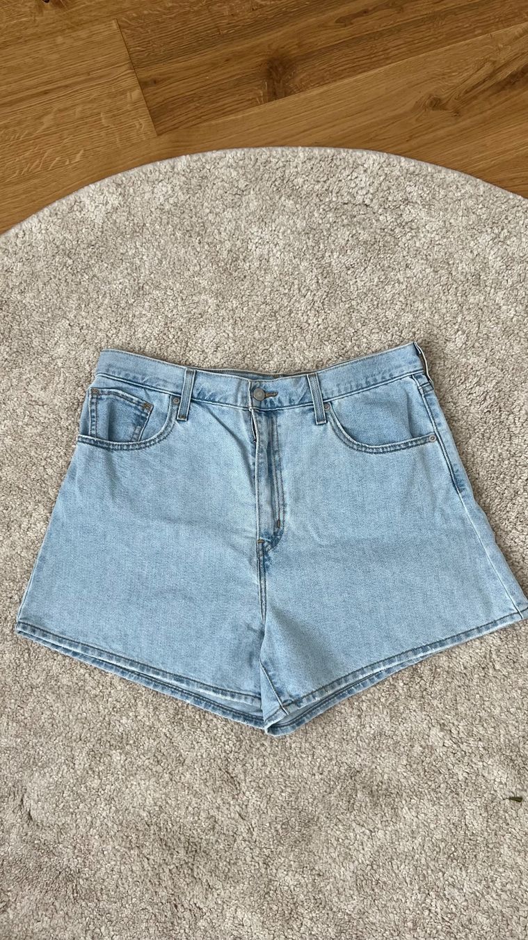 Levi's Jeans: Levis Jeans ungetragen Grösse 31 – Nuovo (secondo la descrizione) da Widnau venduto da noe.kr