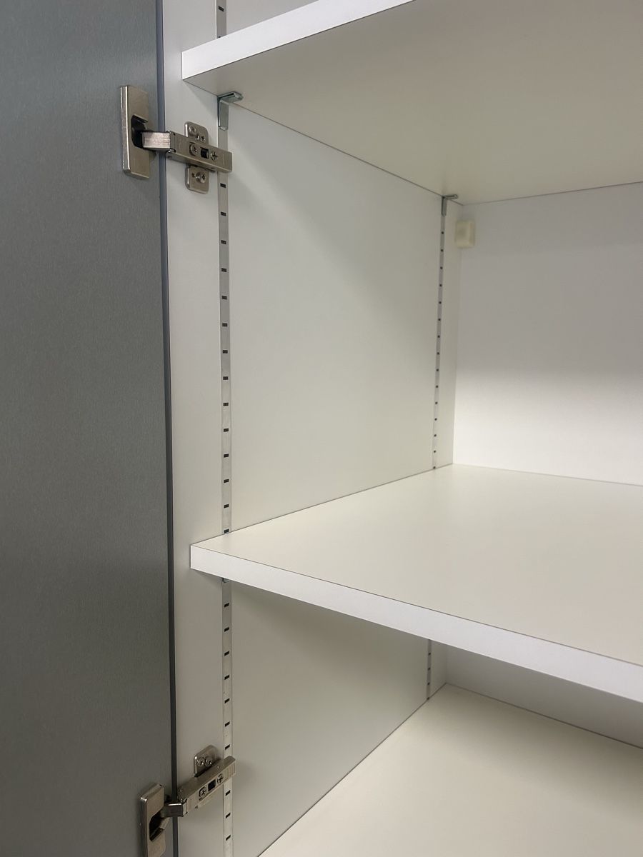Schränke: Schrank /Büro – Gebraucht aus Stans von Benzen 2