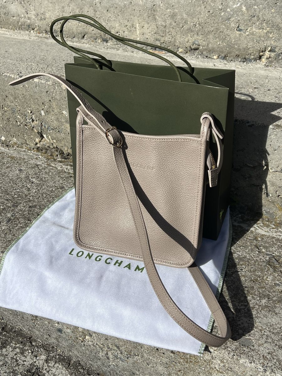 Longchamp Altro in  Abbigliamento & Accessori: Longchamp Handtasche  – Nuovo (secondo la descrizione) da Arosa venduto da Paklica 1