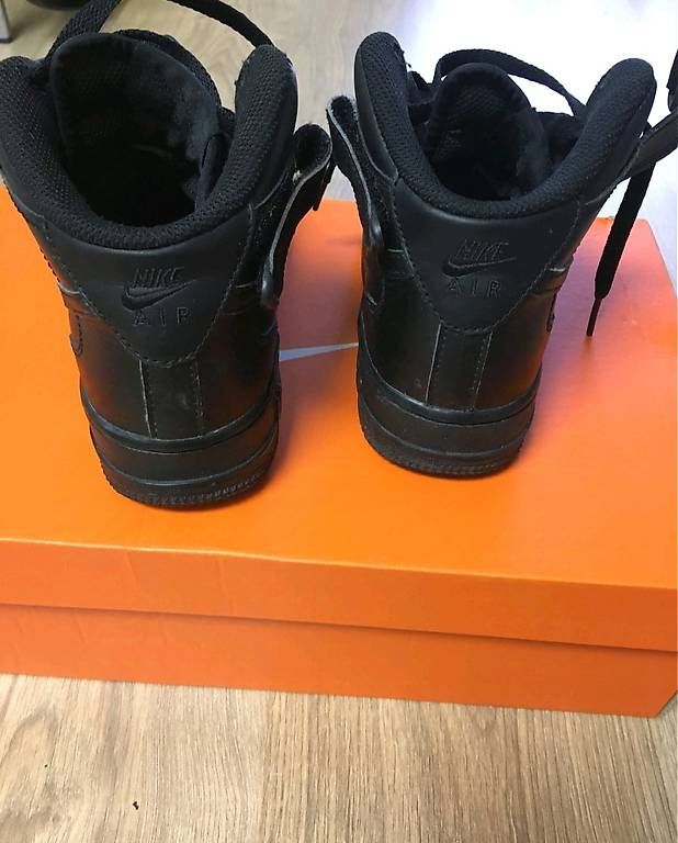 Scarpe per ragazzi: Stiefel Nike 22.5 Zentimeter  – Usato da Flawil venduto da SG8888 1
