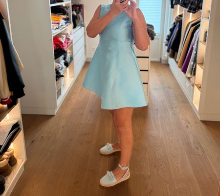 Red Valentino Kleid blau Grösse 38 neuwertig