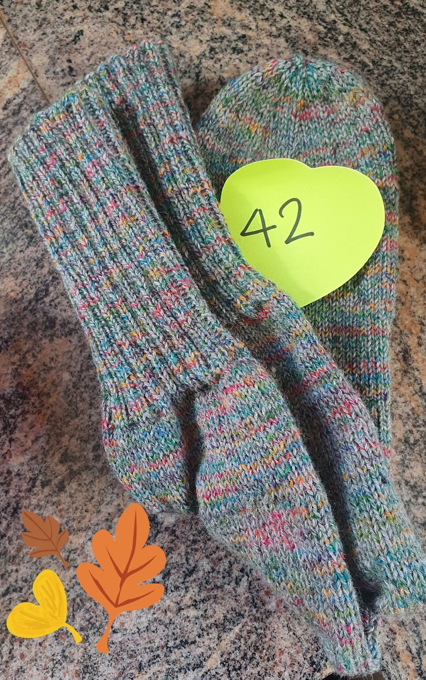 Calze: Warme, handgestrickte Socken, Grösse 42 – Nuovo e nell'imballaggio originale da Summaprada venduto da swiss4860