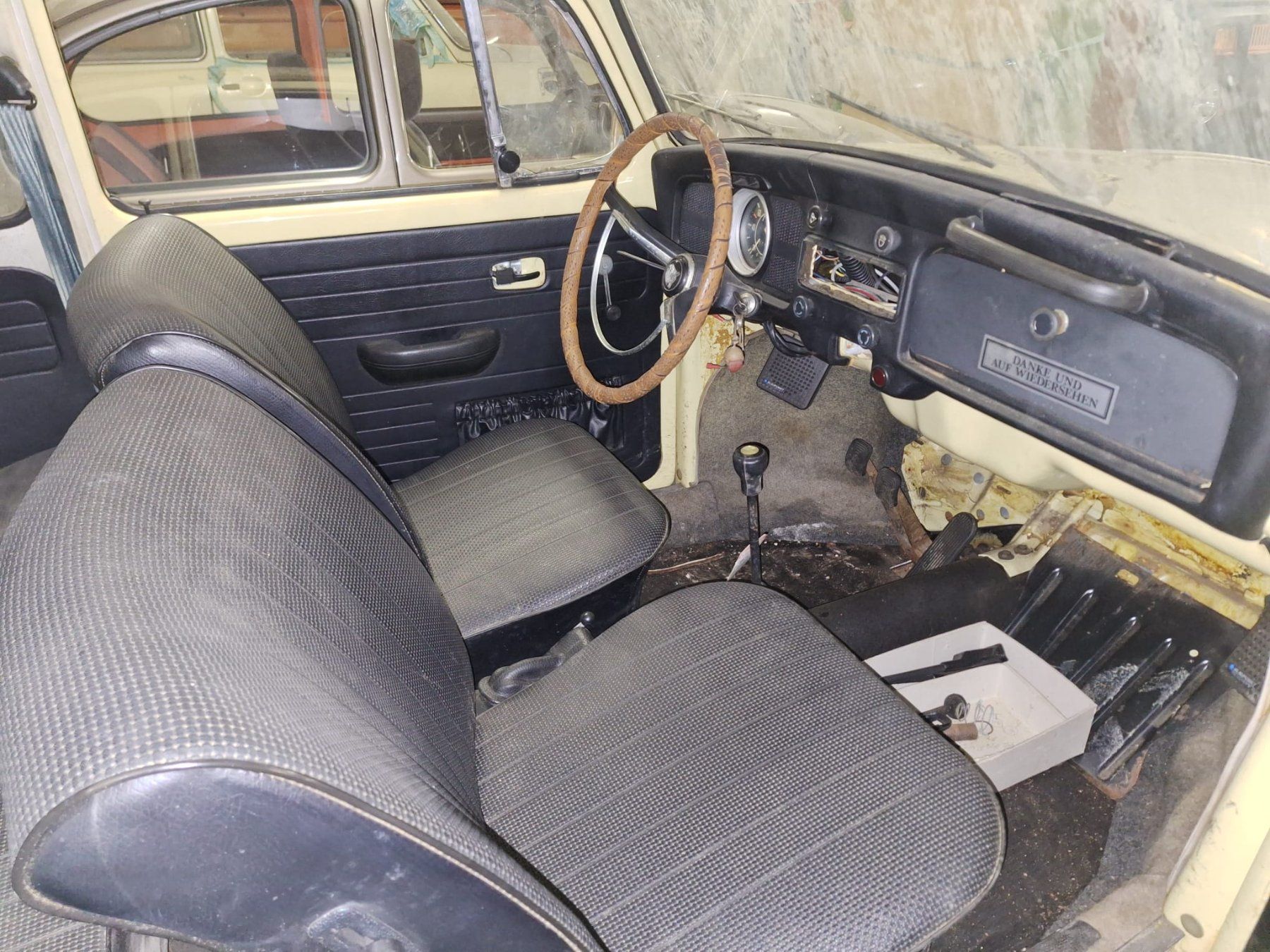 VW Automobili: VW Cox Käfer 1302S – Difettoso da Céligny venduto da Taototo73 5