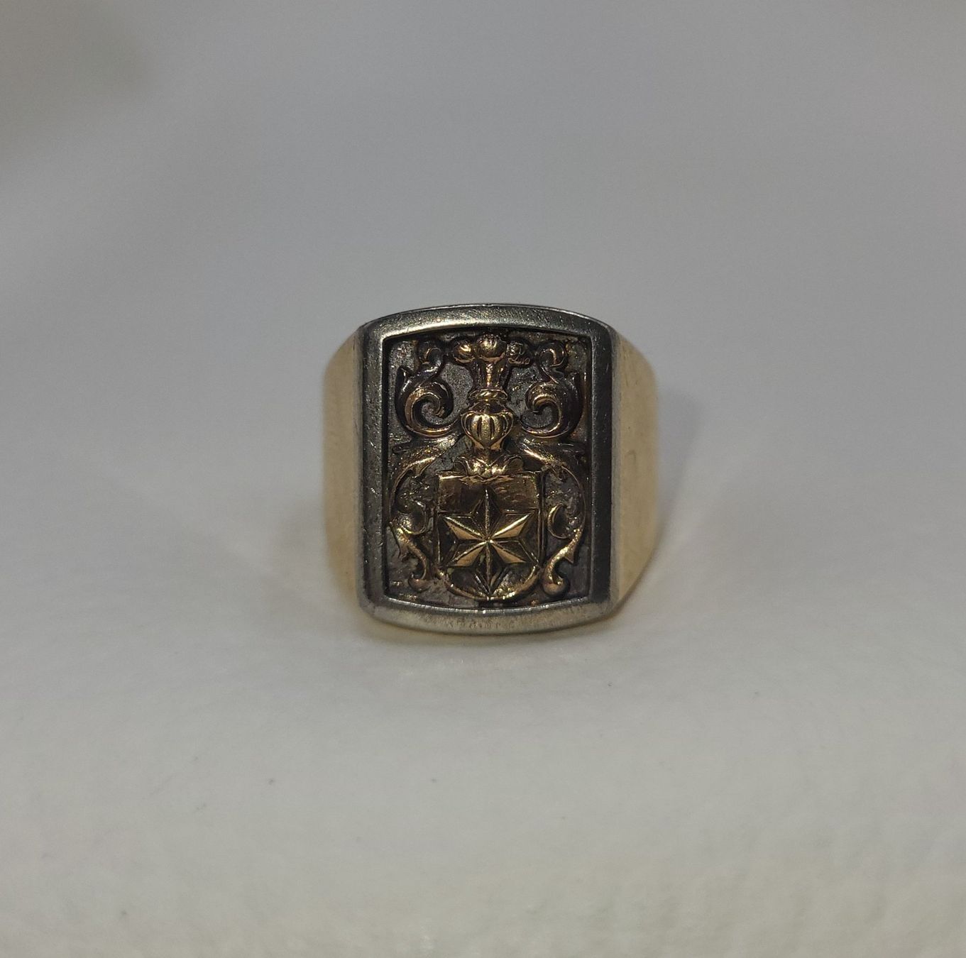 Ringe: Gold Siegelring mit Wappenmotiv – Gebraucht aus Wald ZH von Dasilver 9