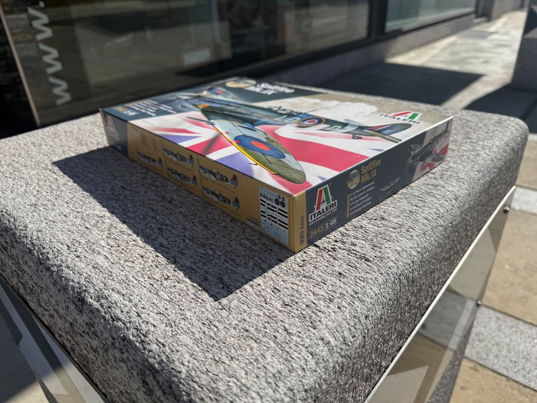 Italeri Kit di modellismo & Modellini statici: Italeri 1:48 2843 Spitfire Mk.IX – Nuovo e nell'imballaggio originale da Chiasso venduto da Carrara-Modellismo 1