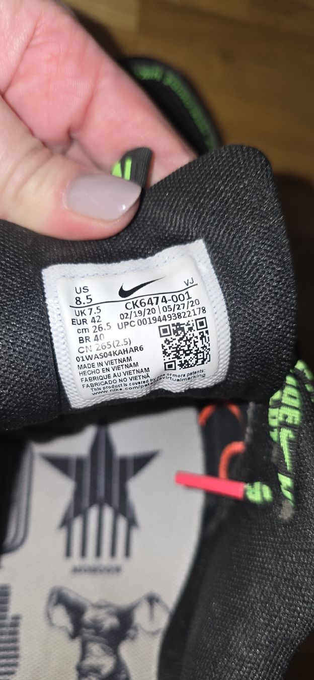 Nike Scarpe da uomo: SECOND HAND Nike Air Max 90 Worldwide, Grösse 42 – Usato da Seuzach venduto da K_N 3