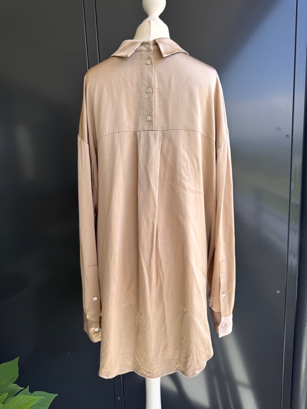 Grace Camicette: oversized Bluse Silk Seiden Beige One4me by Grace Gr. M – Usato da Rothrist venduto da Fondgruebe 2