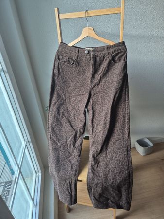 Stradivarius Leo Baggy Jeans Grösse 38