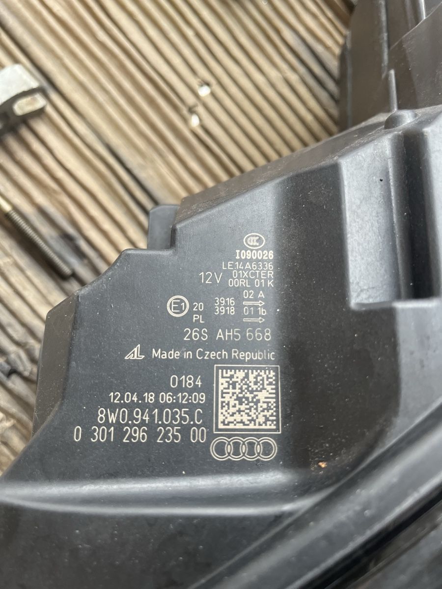Audi Scheinwerfer: Audi RS4 Scheinwerfer 8W0.941.035.C – Gebraucht aus Ballwil von Bueri23 3