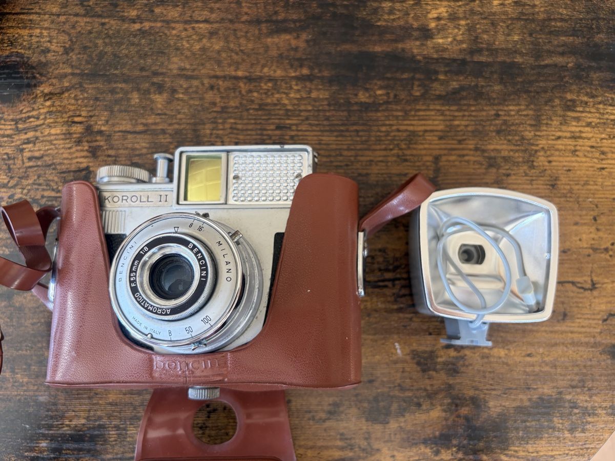 Fotocamera: Bencini Koroll II Kamera mit Blitz gebraucht – Usato da Pfäffikon ZH venduto da anG_91 2