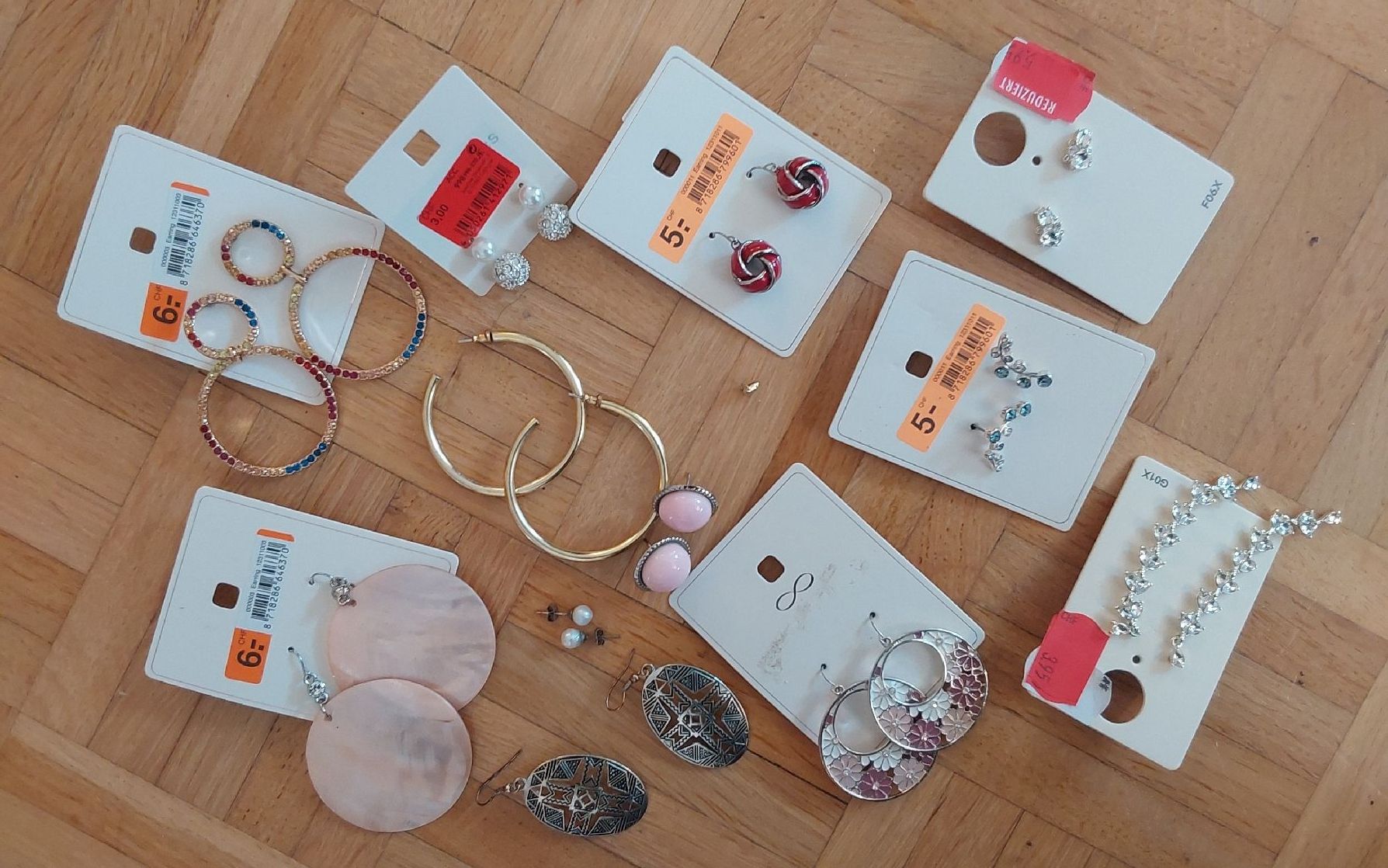 Sonstiger Schmuck: Lot Ohrschmuck Modeschmuck neu – Neu und originalverpackt aus Köniz von scopello12